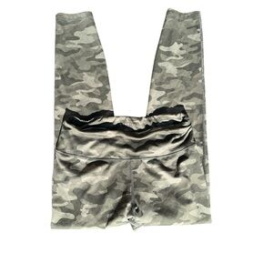 Women’s army green tights by Danskin. Size Large